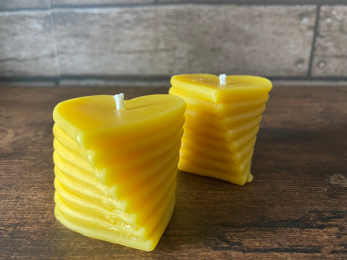 100% Pure Beeswax Candle (2x Love Hearts) Free Postage