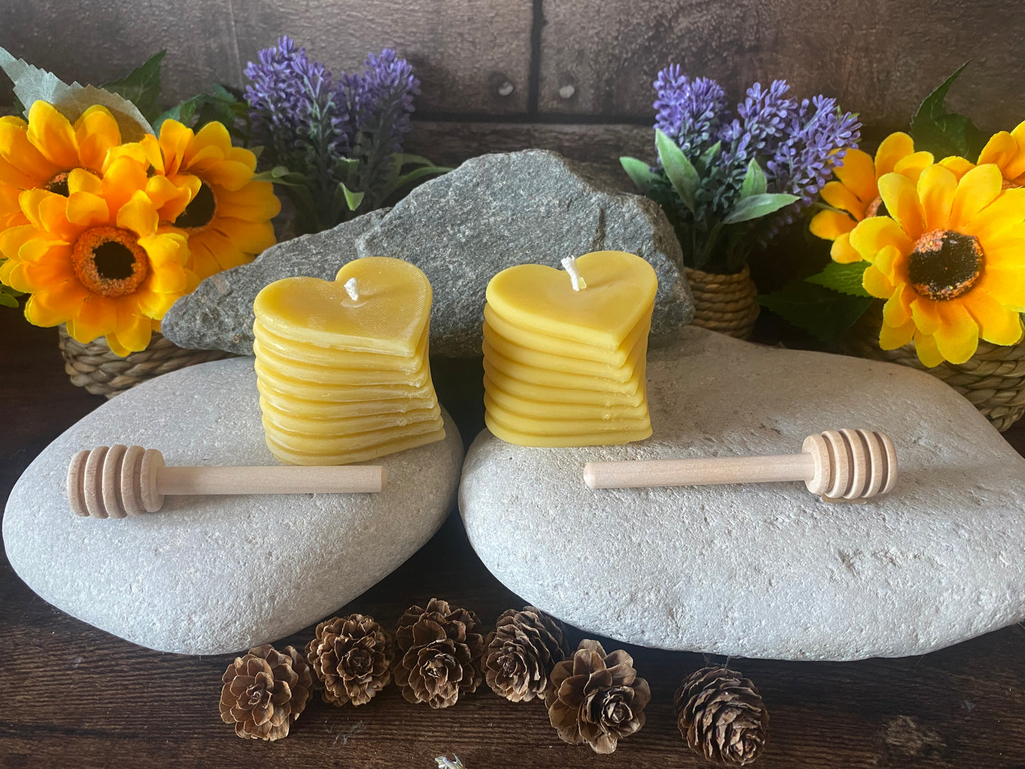 100% Pure Beeswax Candle (2x Love Hearts) Free Postage