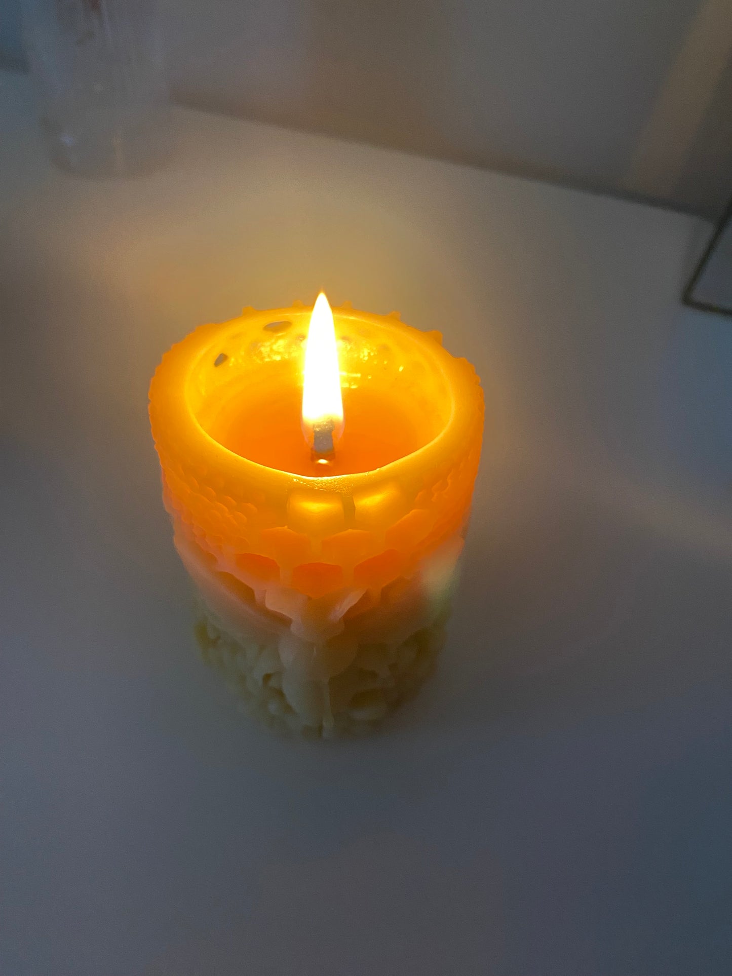 Beeswax Candle (Queen Bee) Free Postage